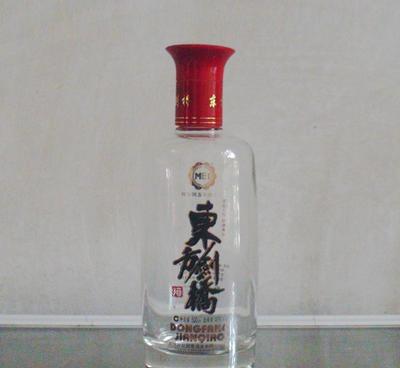 東方劍橋46度慶典酒 濃香型白酒，商務(wù)接待與婚宴慶典的佳選